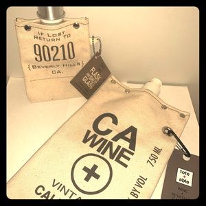 Portable Canvas: Wine Flask + Flask & Shot Glass